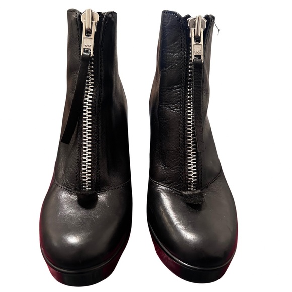 Topshop Black Leather Platform Ankle Boots with Front Zipper - Picture 13 of 13